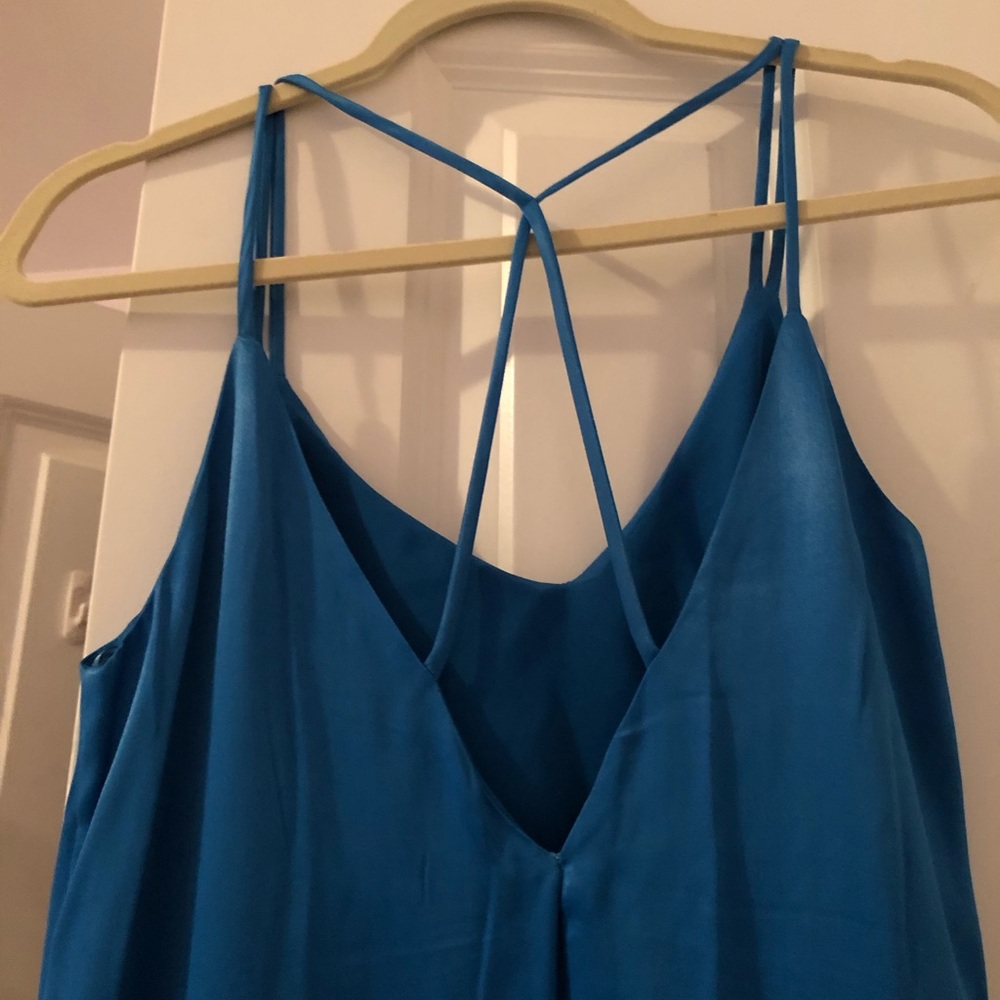 An amazing, sexy , royal blue , open back dress - Picture 4 of 6